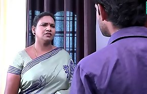saree aunty seducing and flashing to TV reform lad  xxx movie 