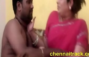 Tamil Aunty Seducing Servant